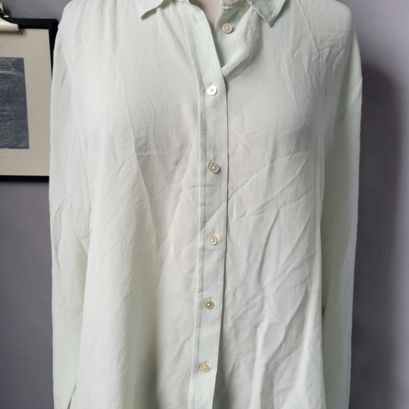 Everlane Clean Washable Silk Relaxed Button Up Shirt Light Green 14 - Picture 5 of 16